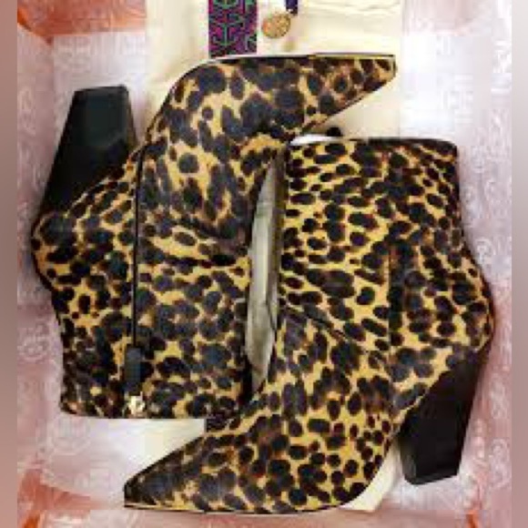NWT Tory Burch Authentic Lila Ankle Bootie Calf Hair Barbados Leopard Size 6M - Picture 6 of 15